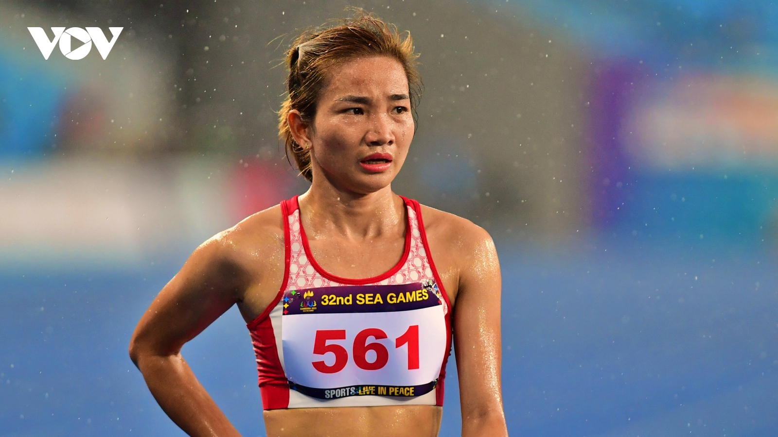 Nguyễn Thị Oanh nói gì khi thống trị đường chạy 5.000m ở SEA Games?